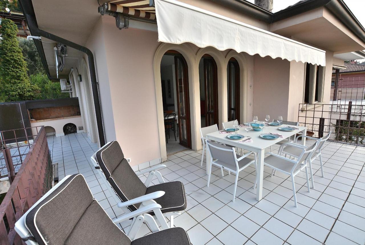Apartment Frader Otto With Lake View Torri Del Benaco Exterior foto